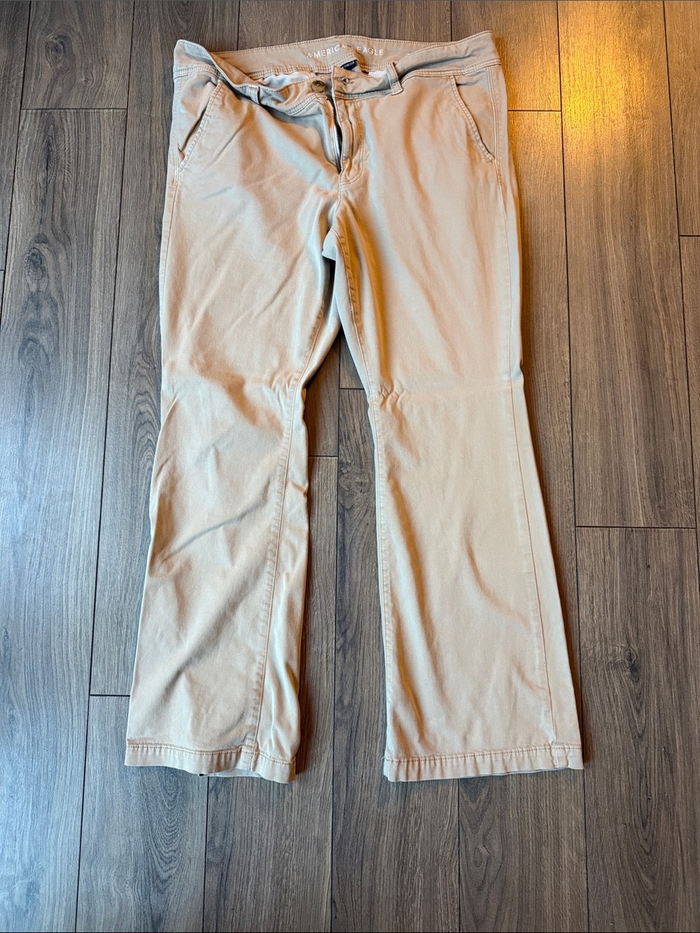 American Eagle Outfitters Women's Flare Jeans — Light Beige